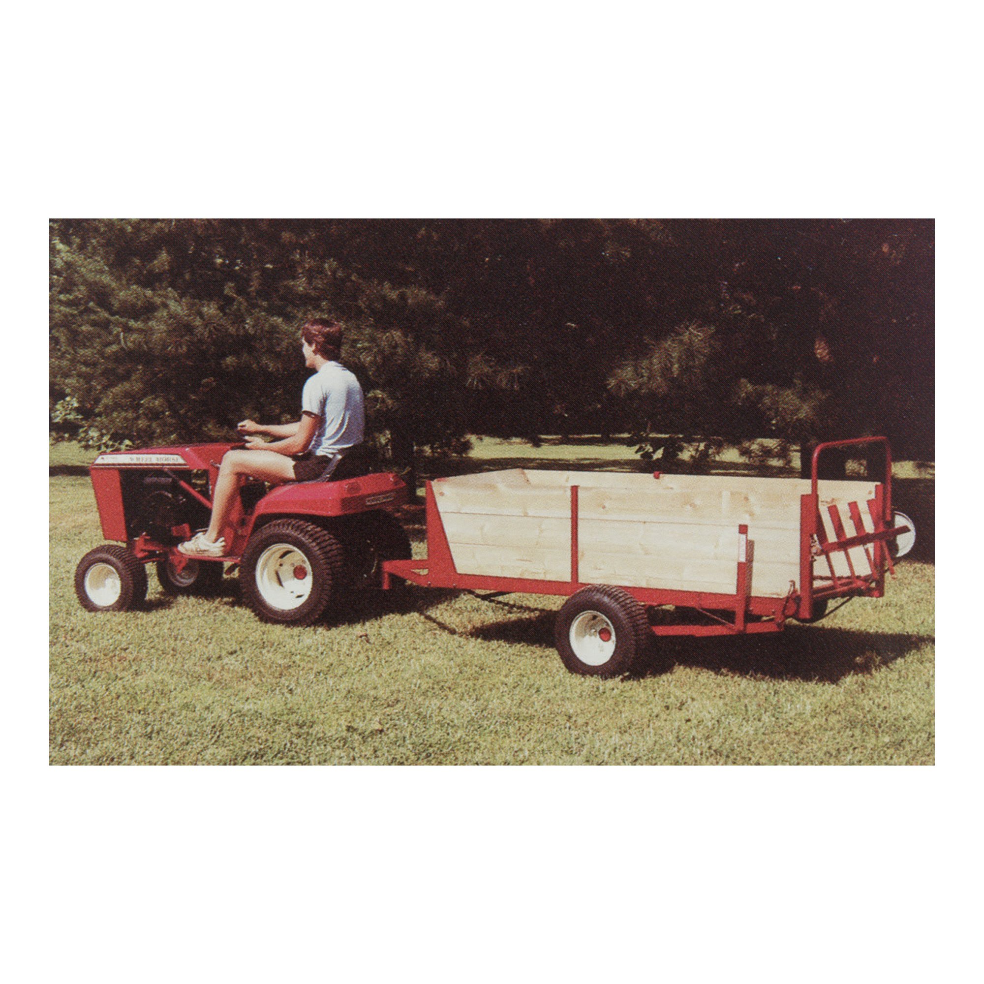 Manure Spreader — 25 Bushel Capacity